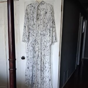 Chic Black and White Long Bell Sleeve Jumpsuit